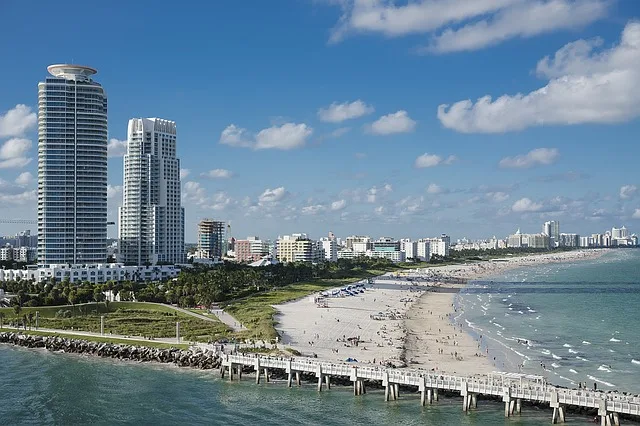 Aurinkoinen päivä Miami Beachilla